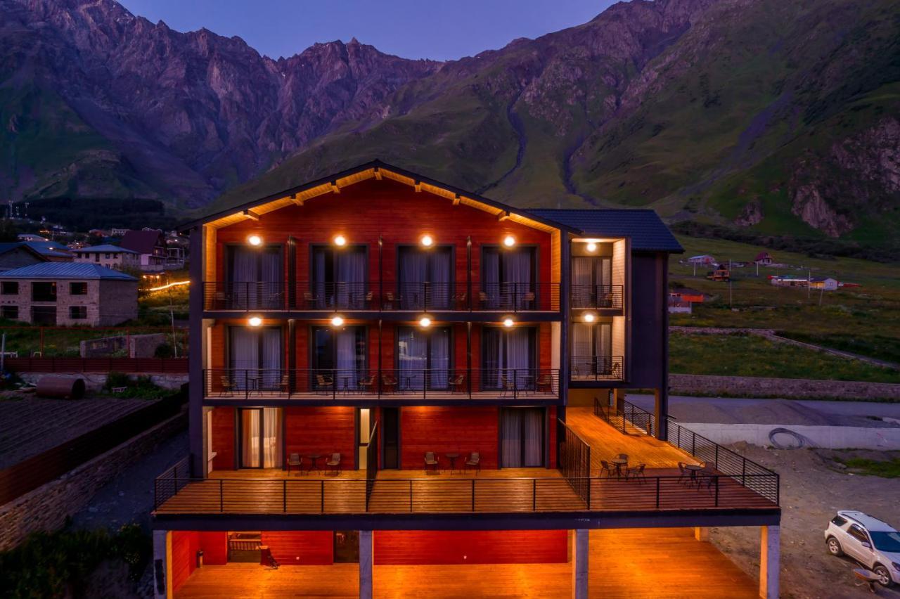 Hotel Darchi Kazbegi Eksteriør billede