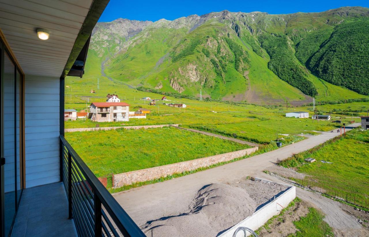 Hotel Darchi Kazbegi Eksteriør billede