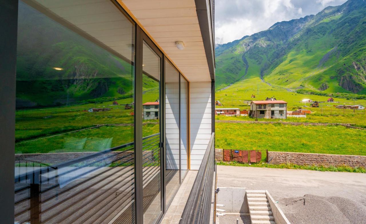 Hotel Darchi Kazbegi Eksteriør billede