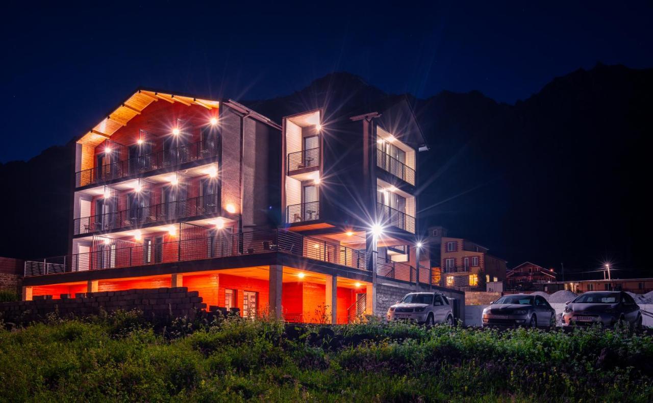 Hotel Darchi Kazbegi Eksteriør billede